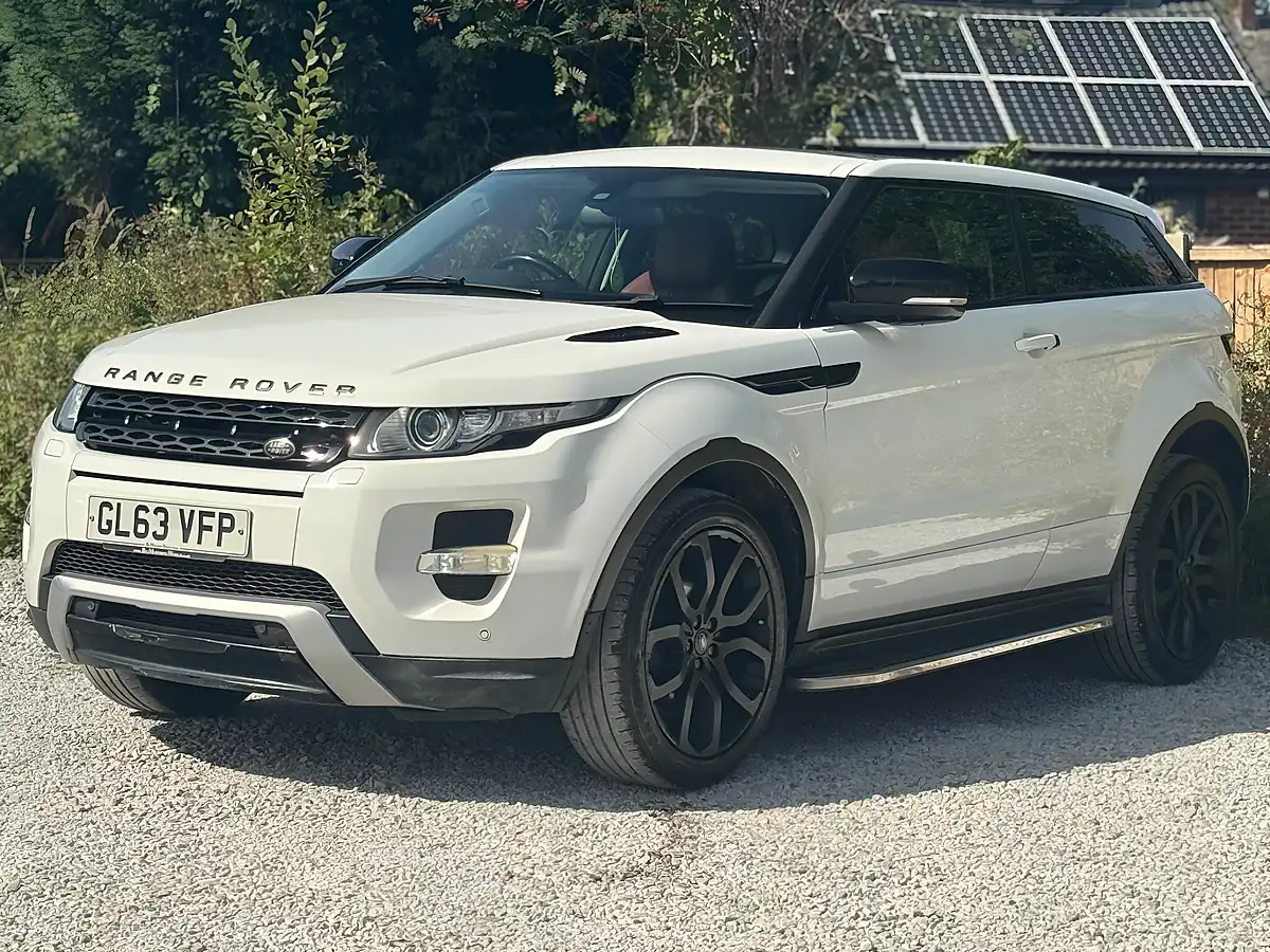 Used 2013 Land Rover Range Rover Evoque Dynamic White - Interior and Exterior details 6