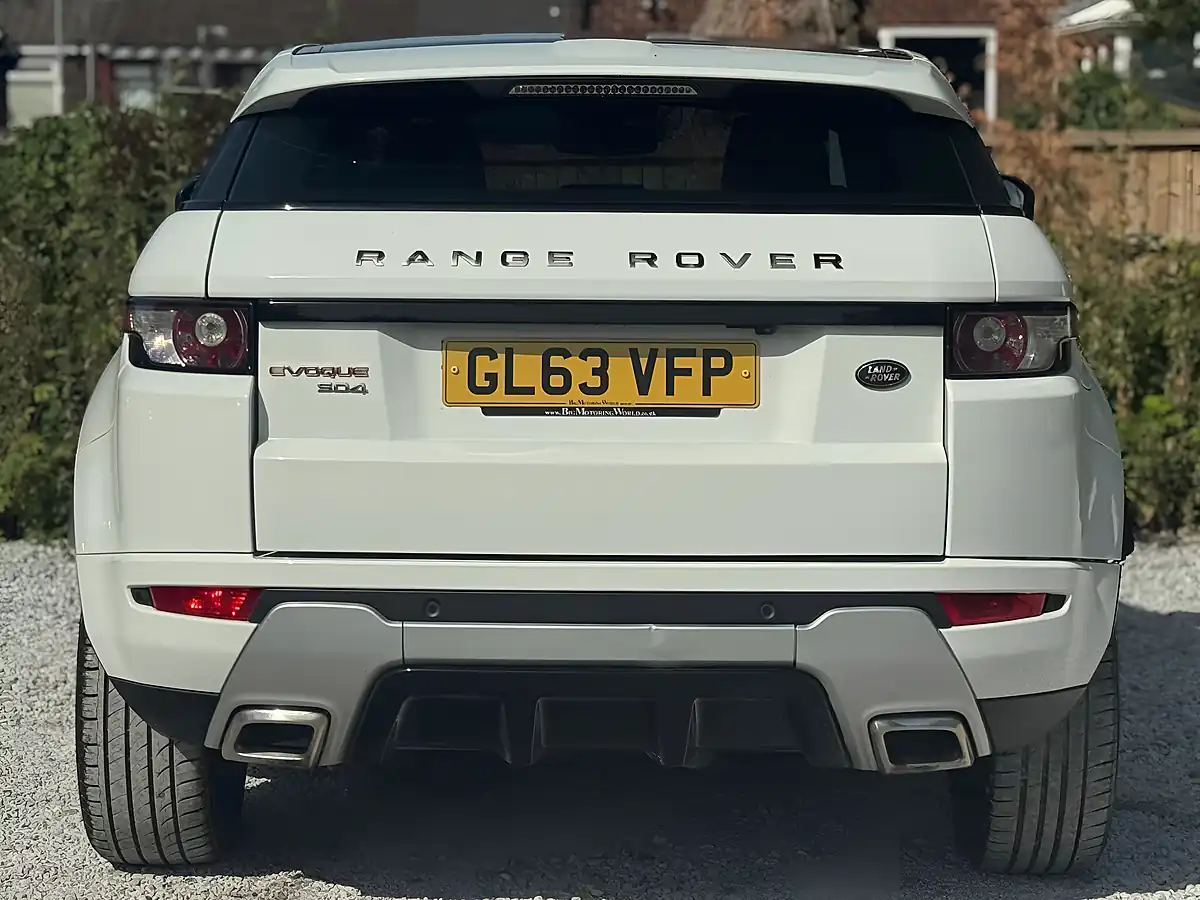 Used 2013 Land Rover Range Rover Evoque Dynamic White - Interior and Exterior details 8