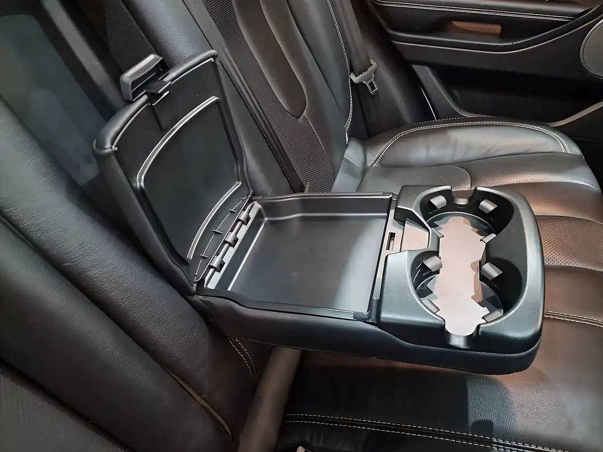 Used 2013 Land Rover Range Rover Evoque Dynamic White - Interior and Exterior details 15