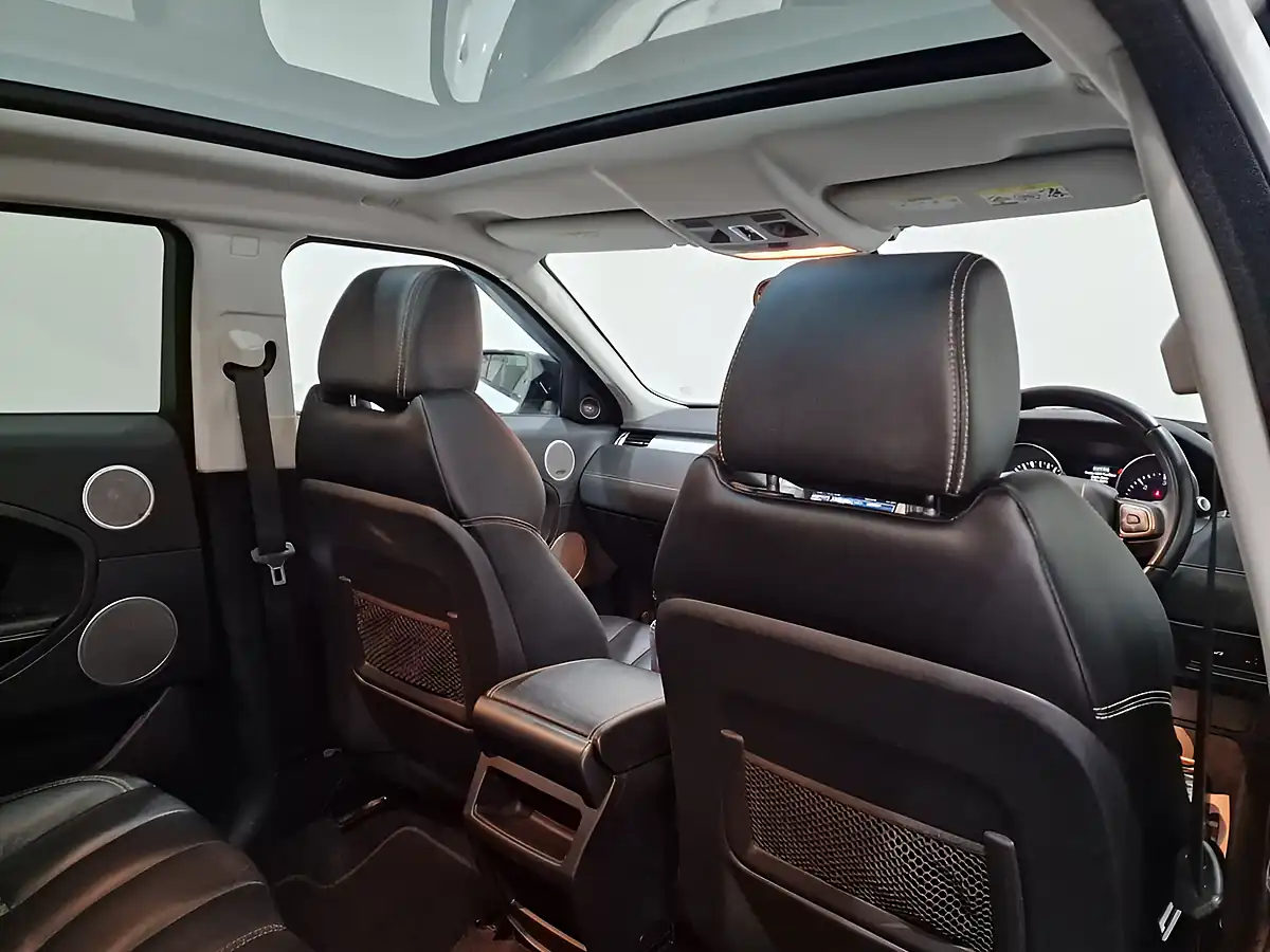 Used 2013 Land Rover Range Rover Evoque Dynamic White - Interior and Exterior details 16