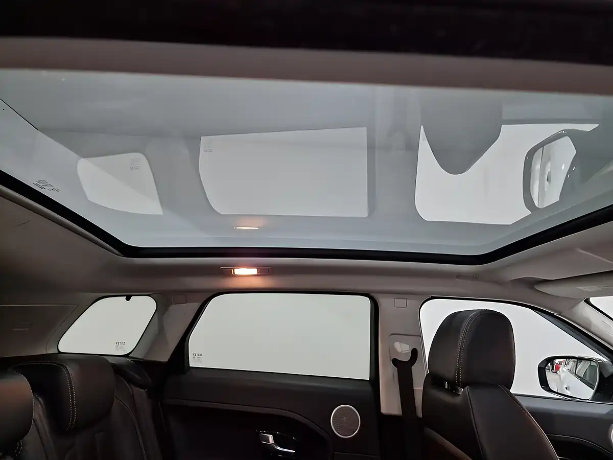 Used 2013 Land Rover Range Rover Evoque Dynamic White - Interior and Exterior details 17
