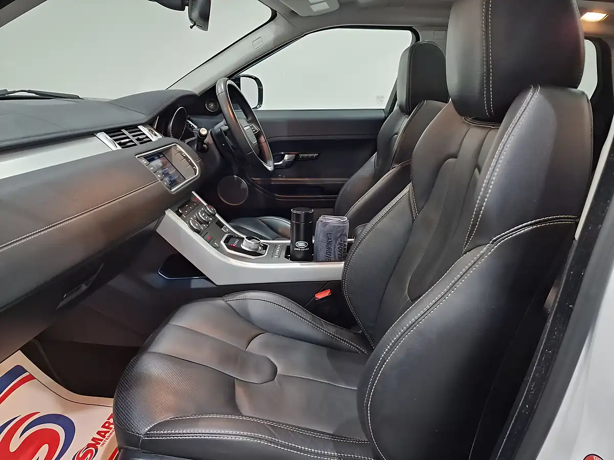 Used 2013 Land Rover Range Rover Evoque Dynamic White - Interior and Exterior details 19