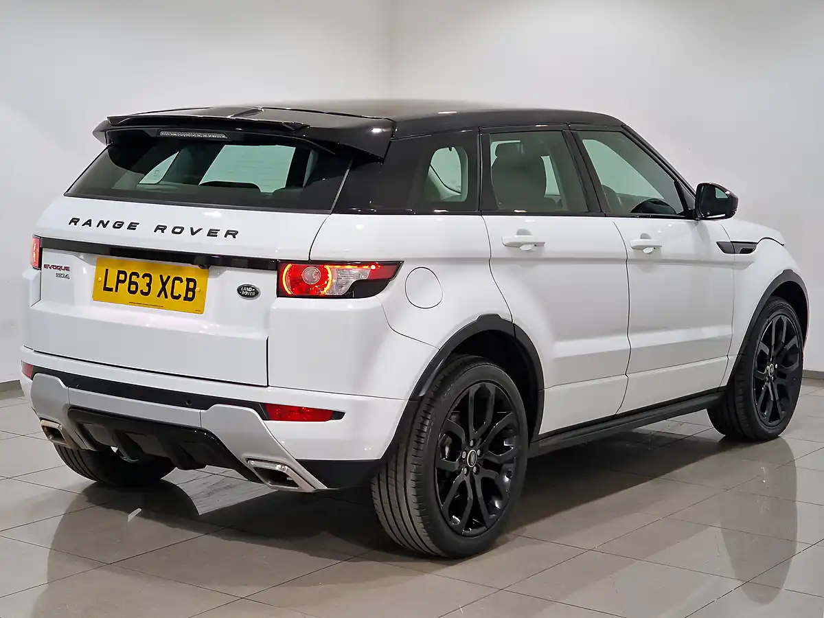 Used 2013 Land Rover Range Rover Evoque Dynamic White - Interior and Exterior details 6