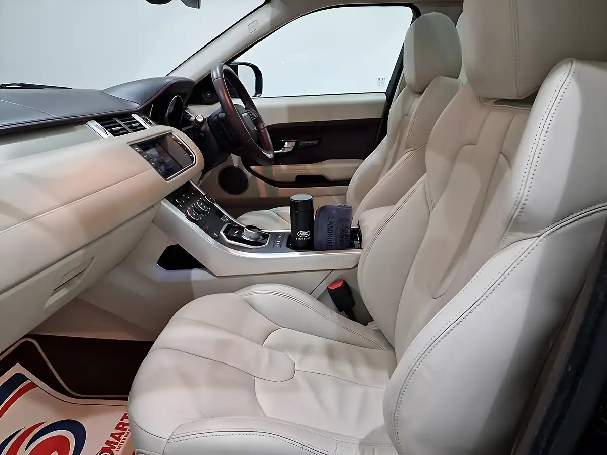 Used 2013 Land Rover Range Rover Evoque Prestige Barolo Black - Interior and Exterior details 18