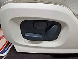 Used 2013 Land Rover Range Rover Evoque Prestige Barolo Black - Interior and Exterior details 19
