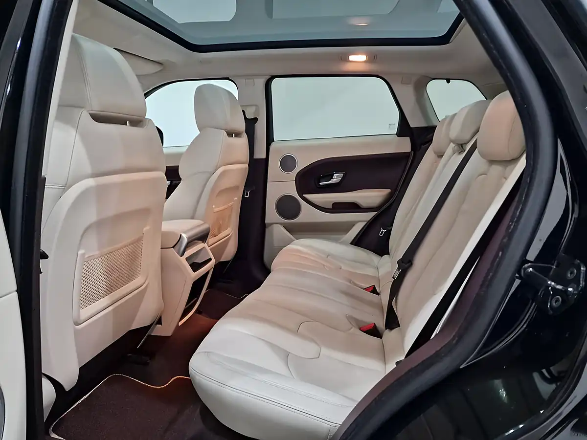 Used 2013 Land Rover Range Rover Evoque Prestige Barolo Black - Interior and Exterior details 20