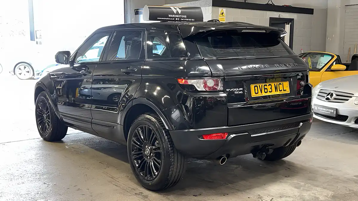 Used 2013 Land Rover Range Rover Evoque Prestige Black - Interior and Exterior details 7