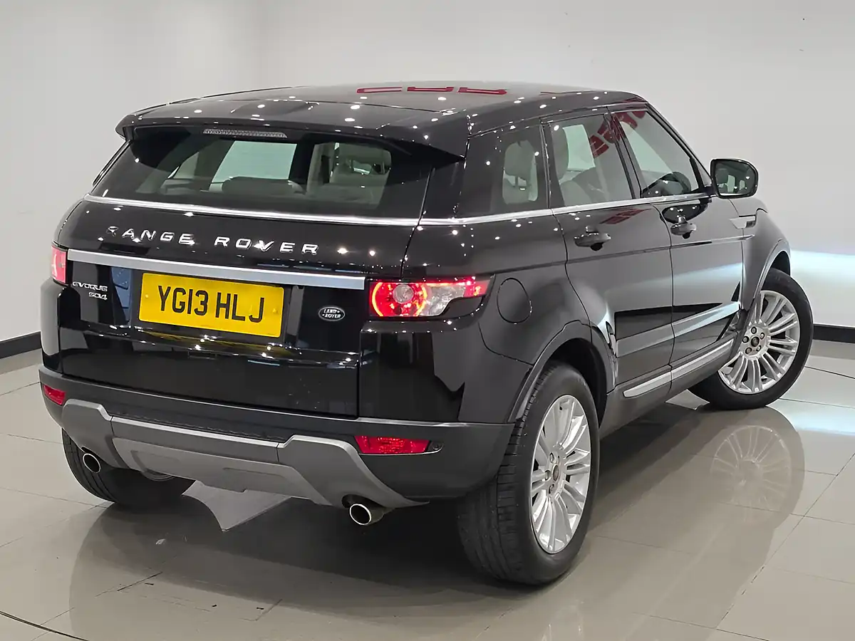 Used 2013 Land Rover Range Rover Evoque Prestige Black - Interior and Exterior details 19