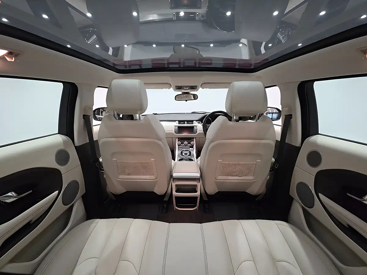 Used 2013 Land Rover Range Rover Evoque Prestige Black - Interior and Exterior details 9