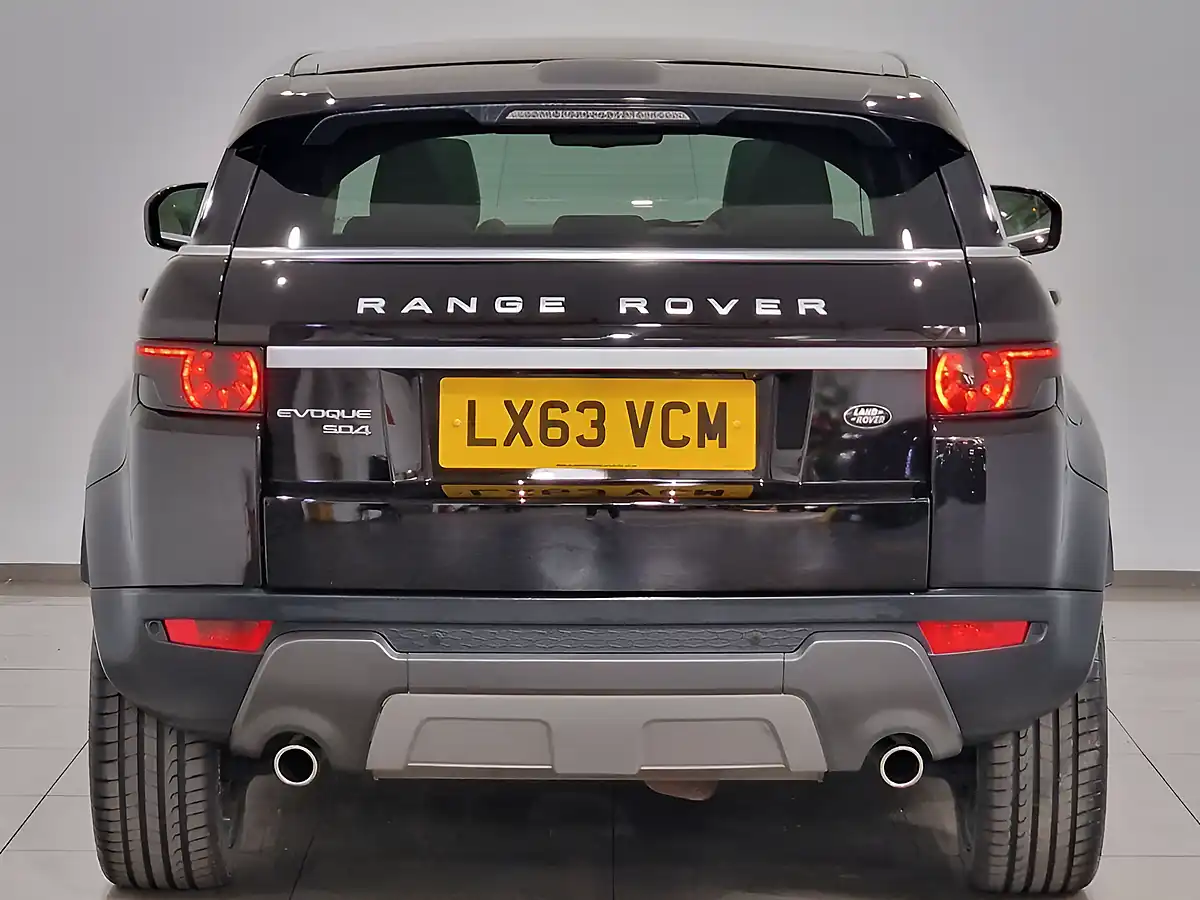 Used 2013 Land Rover Range Rover Evoque Prestige Black - Interior and Exterior details 5