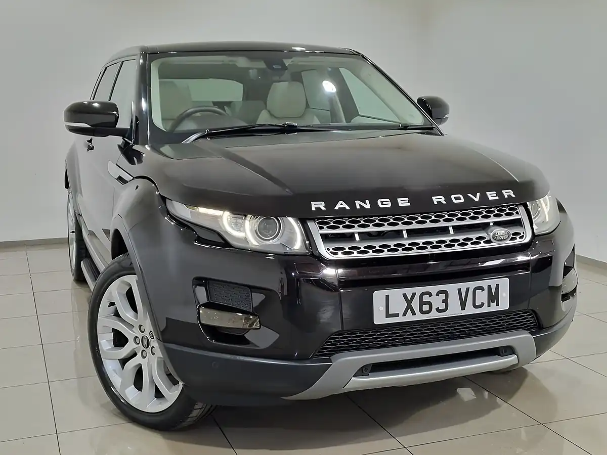 Used 2013 Land Rover Range Rover Evoque Prestige Black - Interior and Exterior details 8