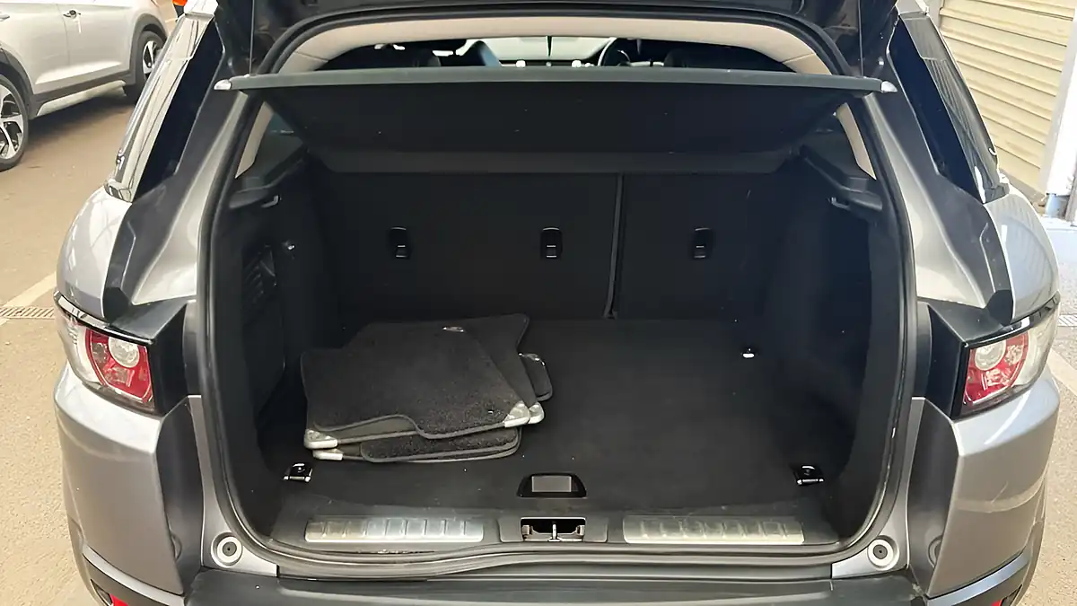 Used 2013 Land Rover Range Rover Evoque Prestige Grey - Interior and Exterior details 10