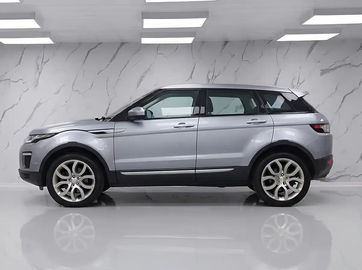 Used 2013 Land Rover Range Rover Evoque Prestige Grey - Interior and Exterior details 5
