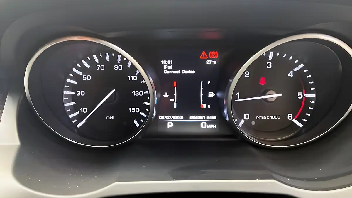 Used 2013 Land Rover Range Rover Evoque Prestige Grey - Interior and Exterior details 9