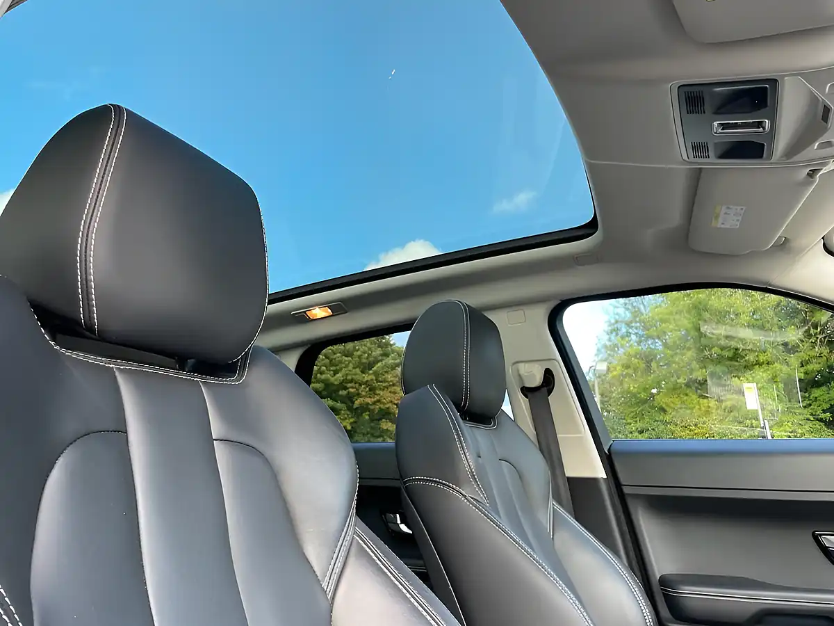 Used 2013 Land Rover Range Rover Evoque Prestige Grey - Interior and Exterior details 2
