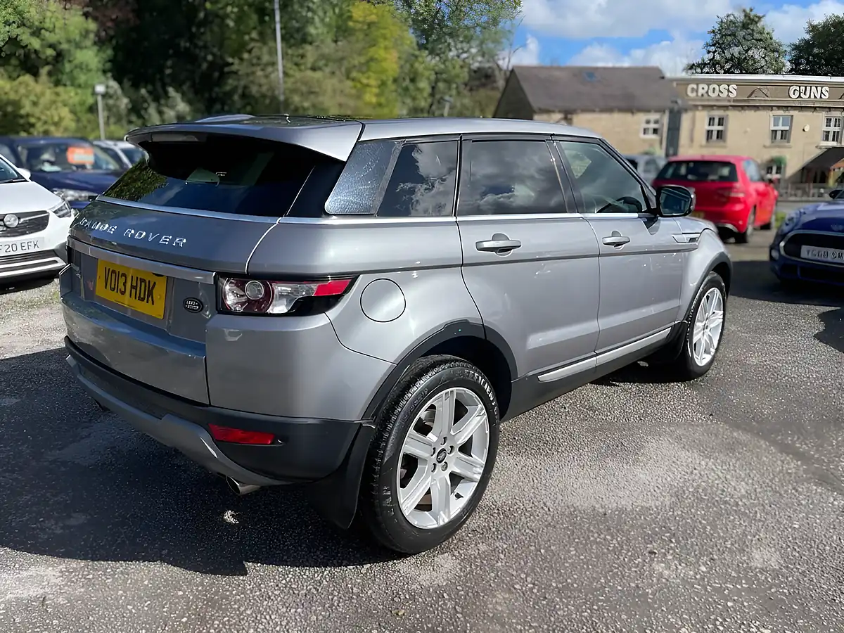 Used 2013 Land Rover Range Rover Evoque Prestige Grey - Interior and Exterior details 9