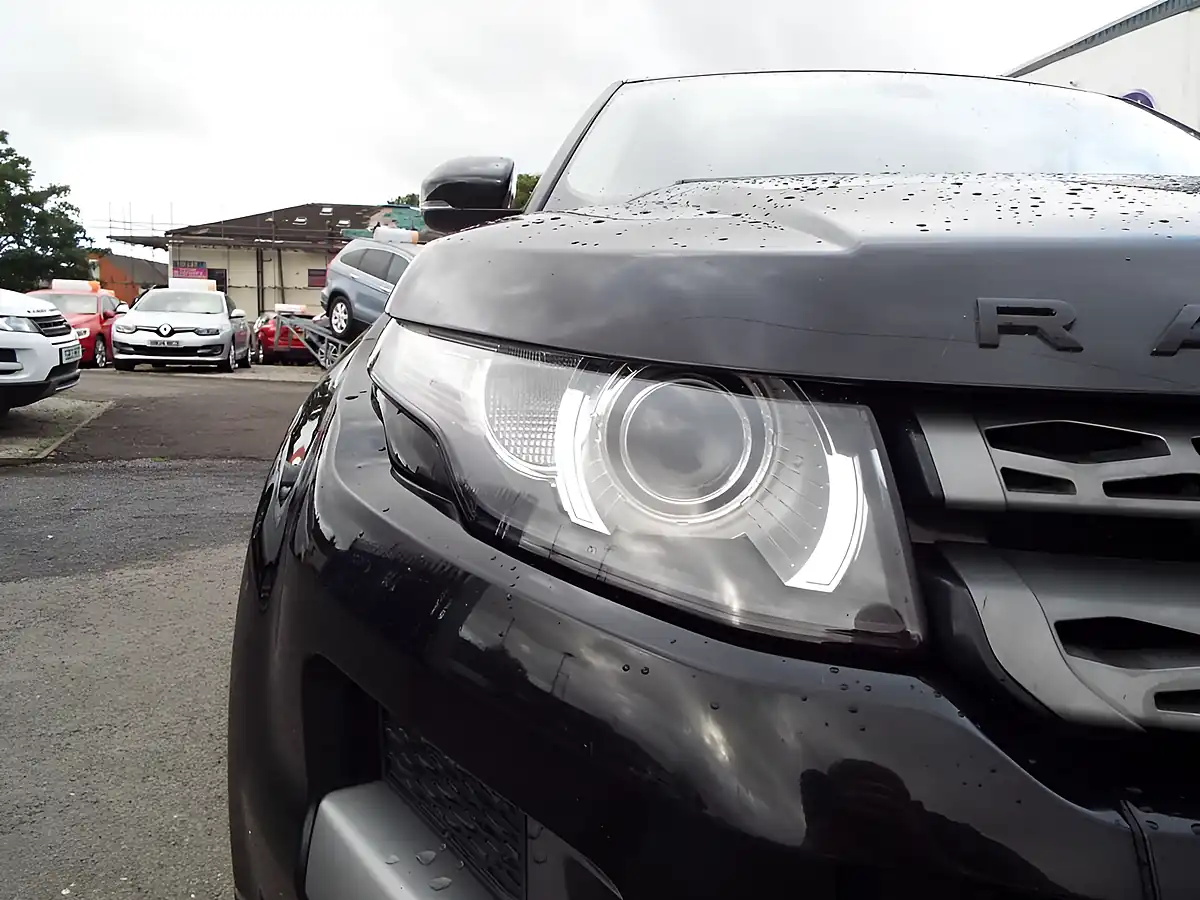 Used 2013 Land Rover Range Rover Evoque Pure Black - Interior and Exterior details 14