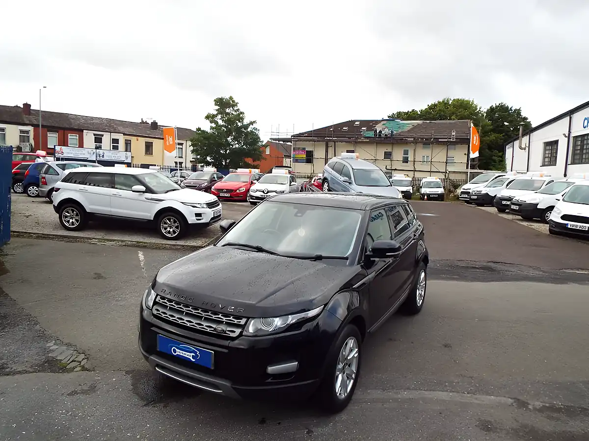 Used 2013 Land Rover Range Rover Evoque Pure Black - Interior and Exterior details 15