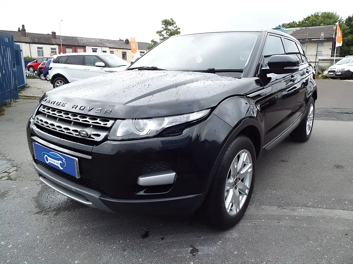 Used 2013 Land Rover Range Rover Evoque Pure Black - Interior and Exterior details 4
