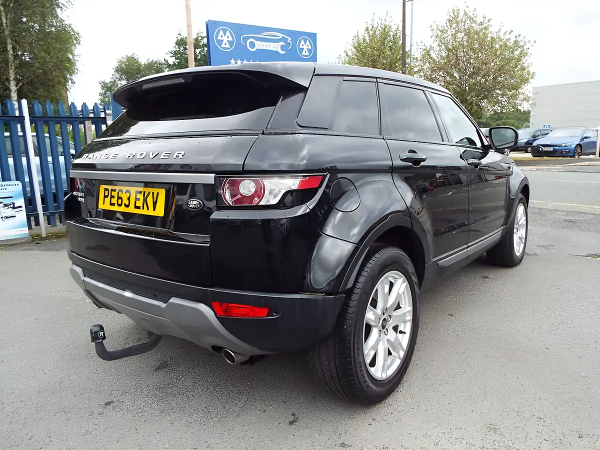 Used 2013 Land Rover Range Rover Evoque Pure Black - Interior and Exterior details 7