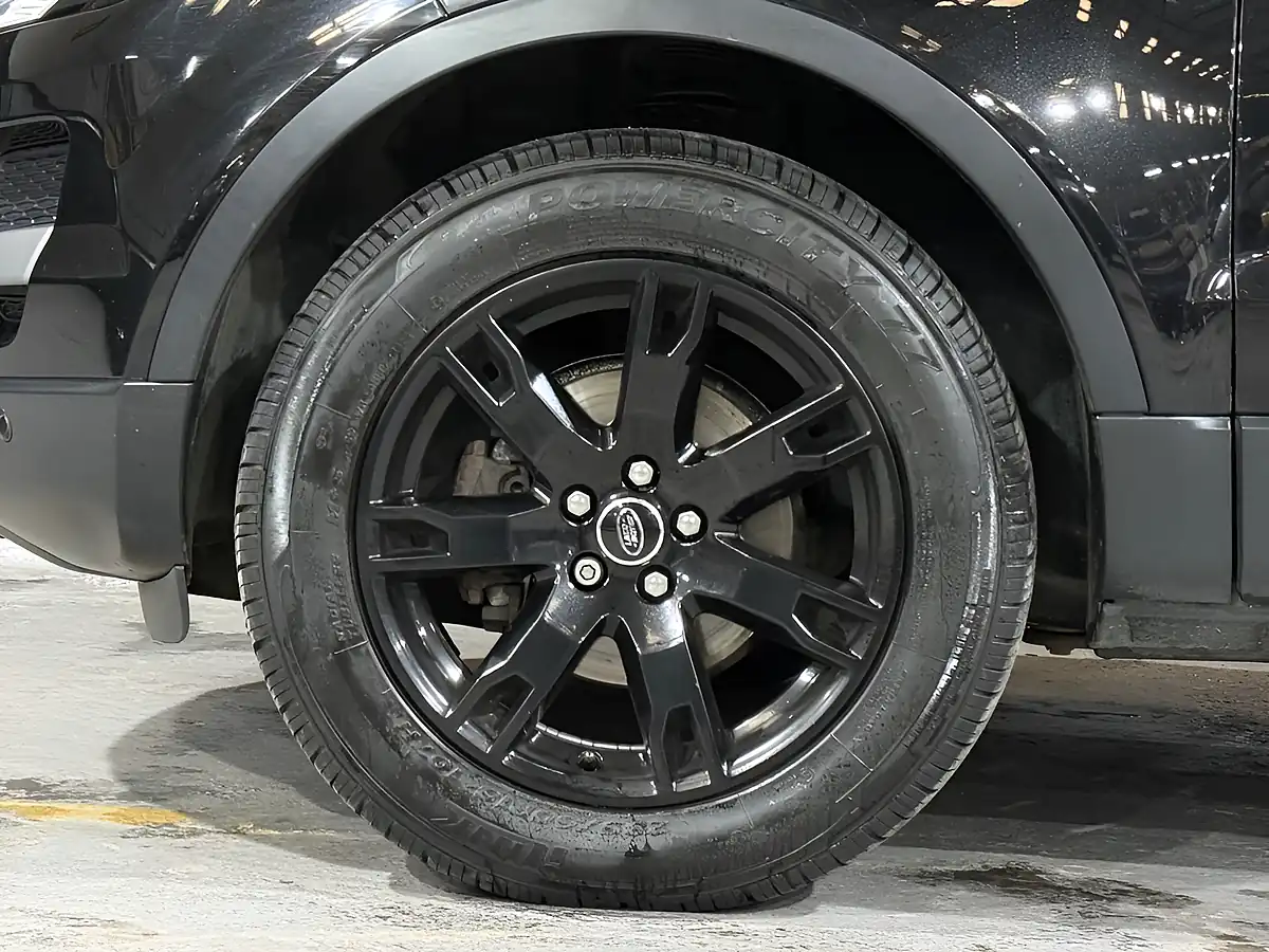 Used 2013 Land Rover Range Rover Evoque Pure Black - Interior and Exterior details 12
