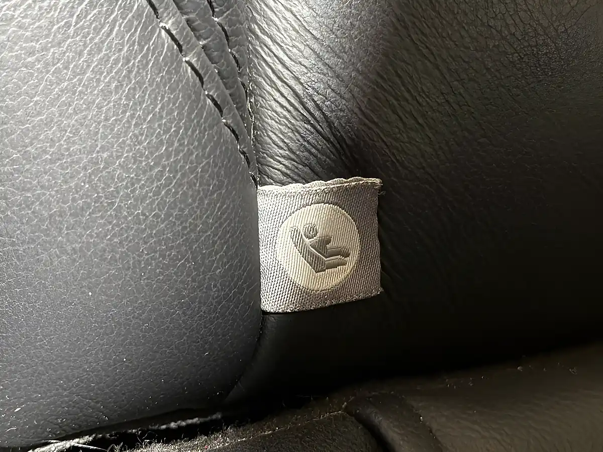 Used 2013 Land Rover Range Rover Evoque Pure Black - Interior and Exterior details 15