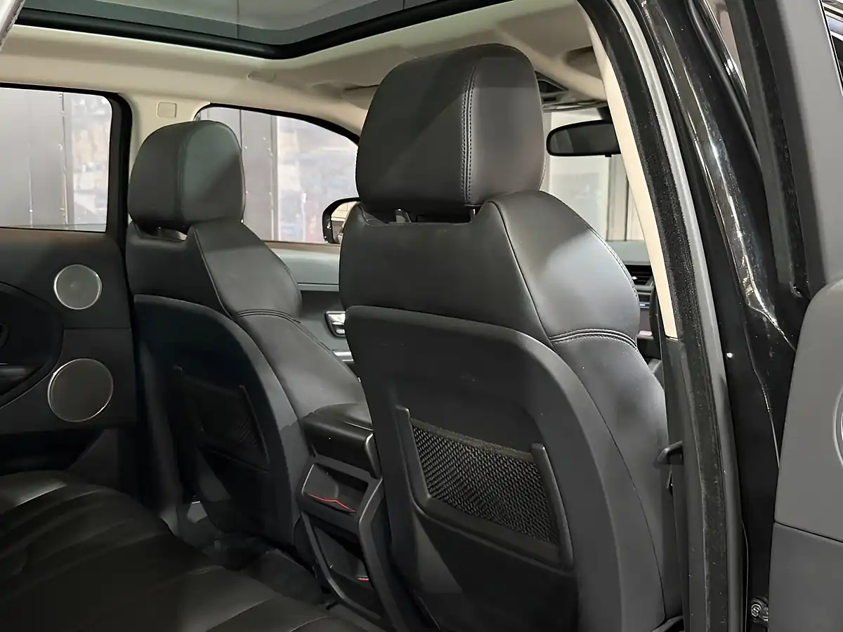 Used 2013 Land Rover Range Rover Evoque Pure Black - Interior and Exterior details 16