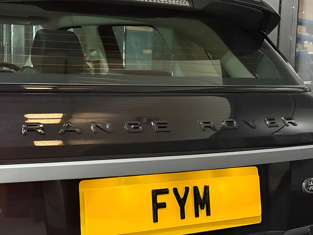 Used 2013 Land Rover Range Rover Evoque Pure Black - Interior and Exterior details 18