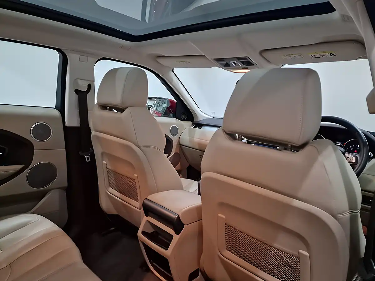 Used 2013 Land Rover Range Rover Evoque Pure Firenze Red - Interior and Exterior details 10