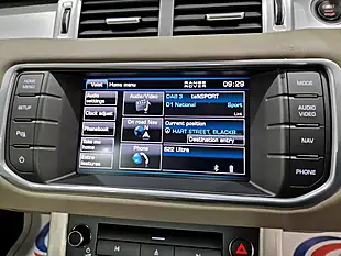 Used 2013 Land Rover Range Rover Evoque Pure Firenze Red - Interior and Exterior details 12