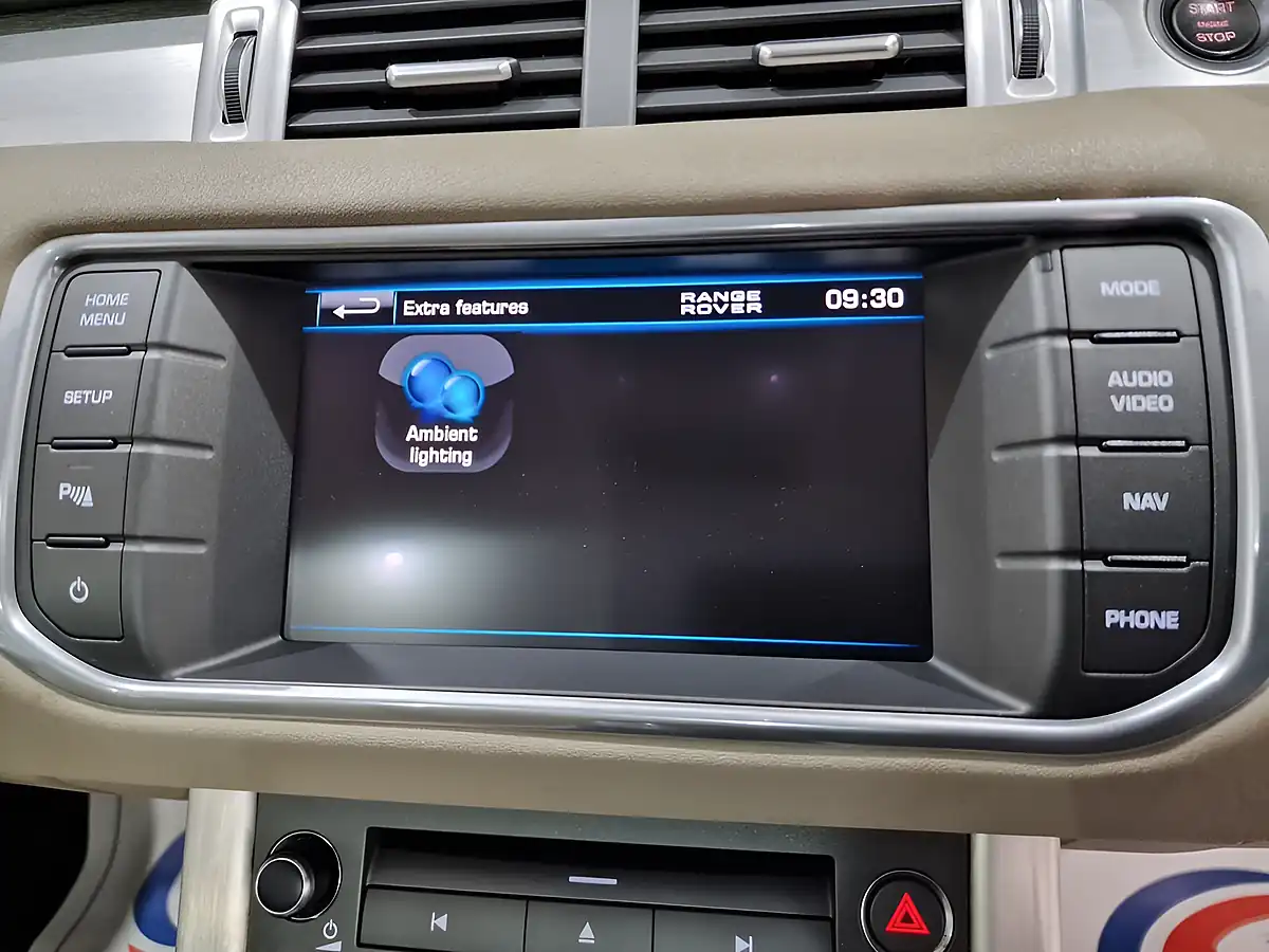 Used 2013 Land Rover Range Rover Evoque Pure Firenze Red - Interior and Exterior details 14