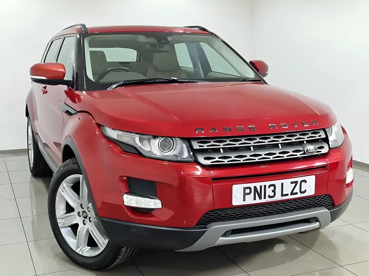 Used 2013 Land Rover Range Rover Evoque Pure Firenze Red - Interior and Exterior details 8
