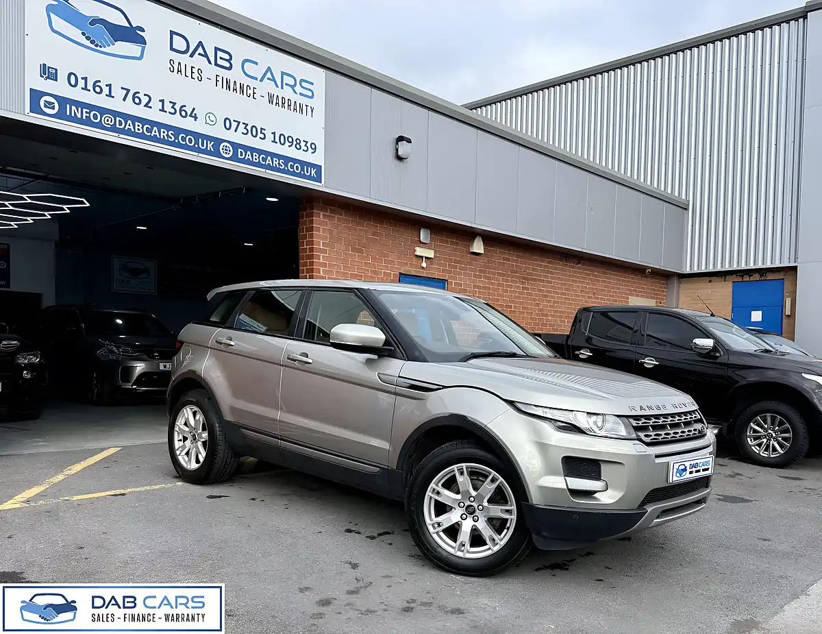 Used 2013 Land Rover Range Rover Evoque Pure Gold - Interior and Exterior details 14