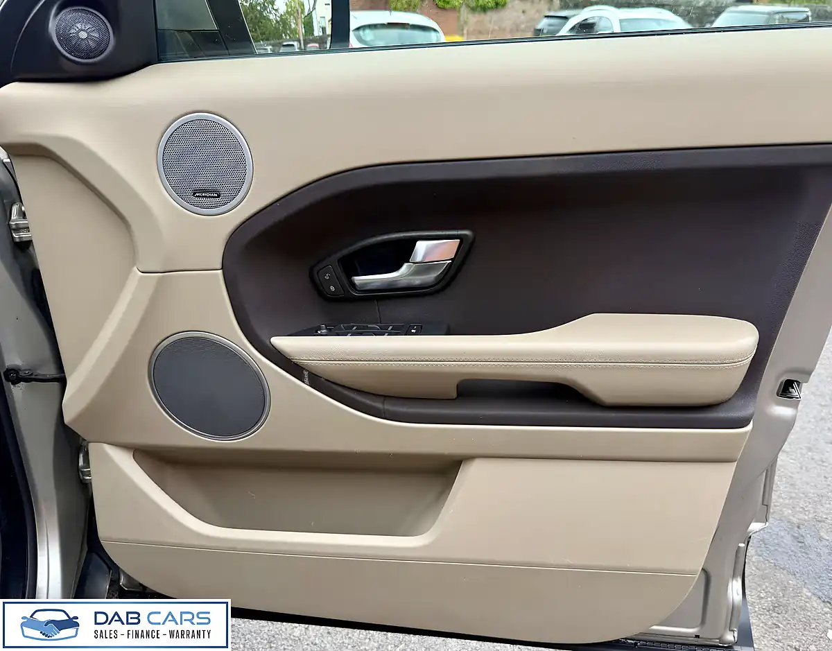 Used 2013 Land Rover Range Rover Evoque Pure Gold - Interior and Exterior details 15