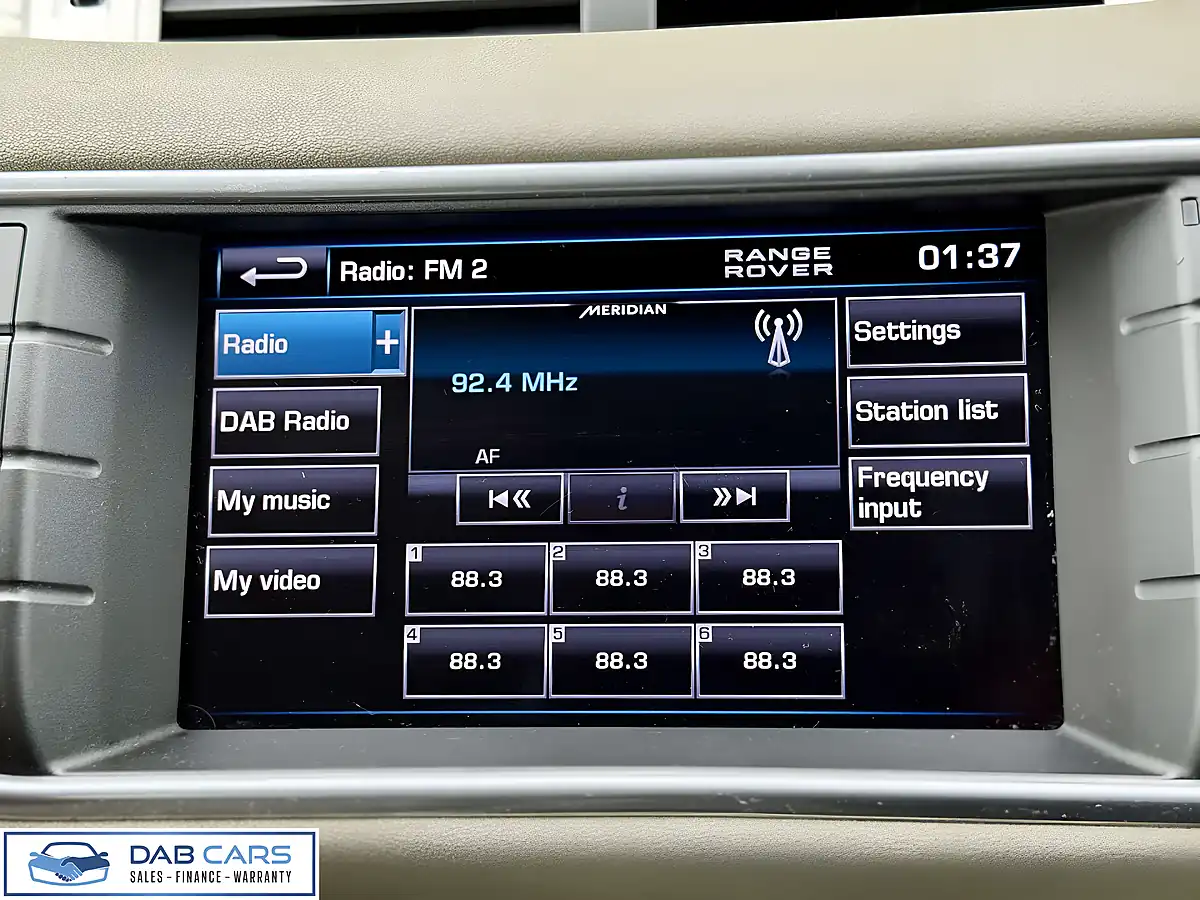 Used 2013 Land Rover Range Rover Evoque Pure Gold - Interior and Exterior details 20