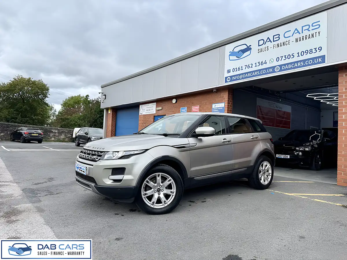 Used 2013 Land Rover Range Rover Evoque Pure Gold - Interior and Exterior details 3