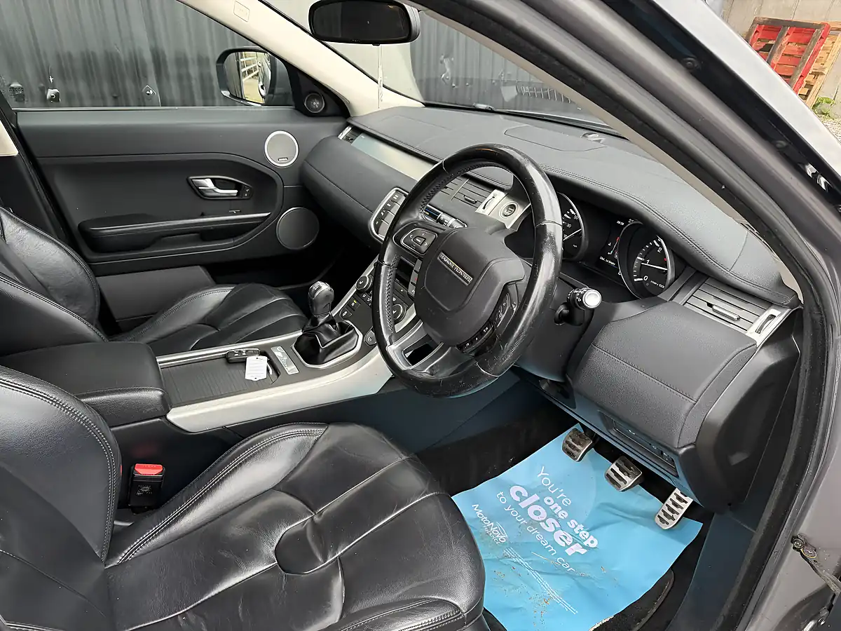 Used 2013 Land Rover Range Rover Evoque Pure Grey - Interior and Exterior details 11