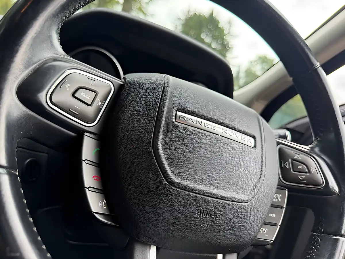Used 2013 Land Rover Range Rover Evoque Pure Grey - Interior and Exterior details 17
