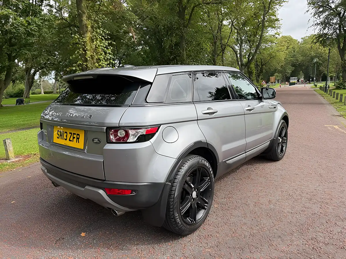 Used 2013 Land Rover Range Rover Evoque Pure Grey - Interior and Exterior details 3