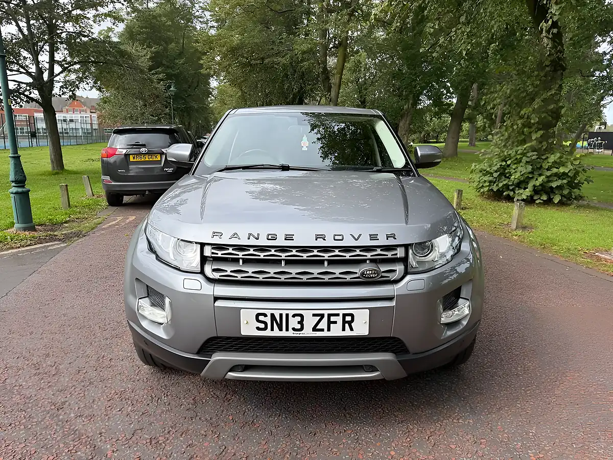 Used 2013 Land Rover Range Rover Evoque Pure Grey - Interior and Exterior details 8