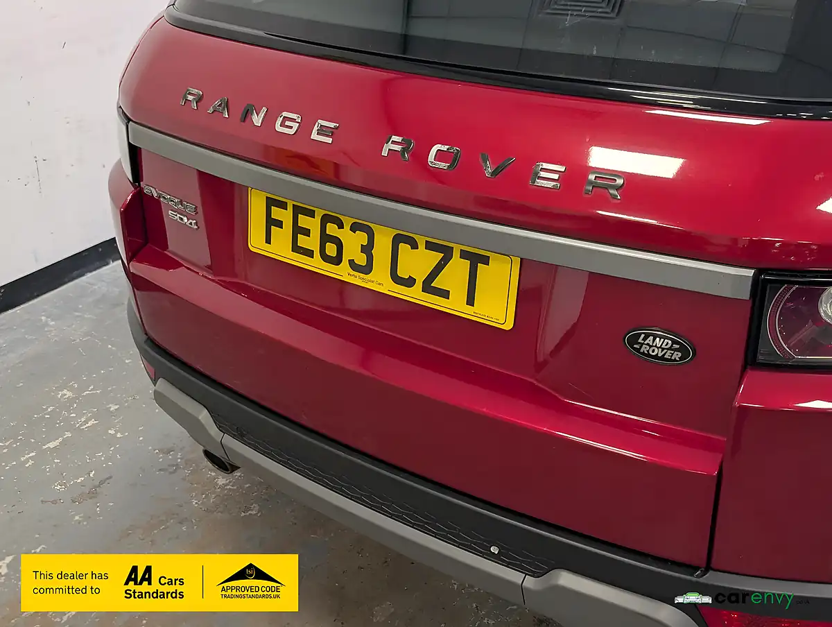 Used 2013 Land Rover Range Rover Evoque Pure Red - Interior and Exterior details 10