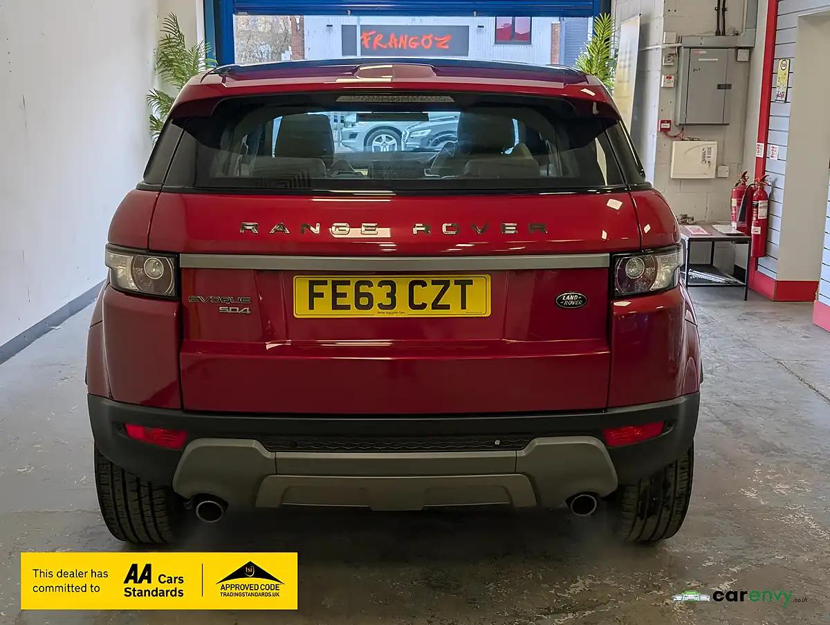Used 2013 Land Rover Range Rover Evoque Pure Red - Interior and Exterior details 9