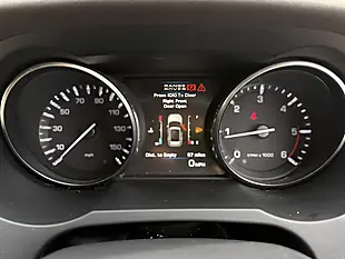 Used 2013 Land Rover Range Rover Evoque Pure Red - Interior and Exterior details 15