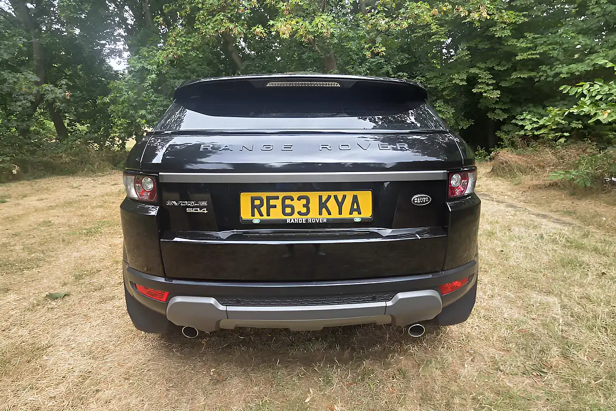 Used 2013 Land Rover Range Rover Evoque Pure Tech Black - Interior and Exterior details 11