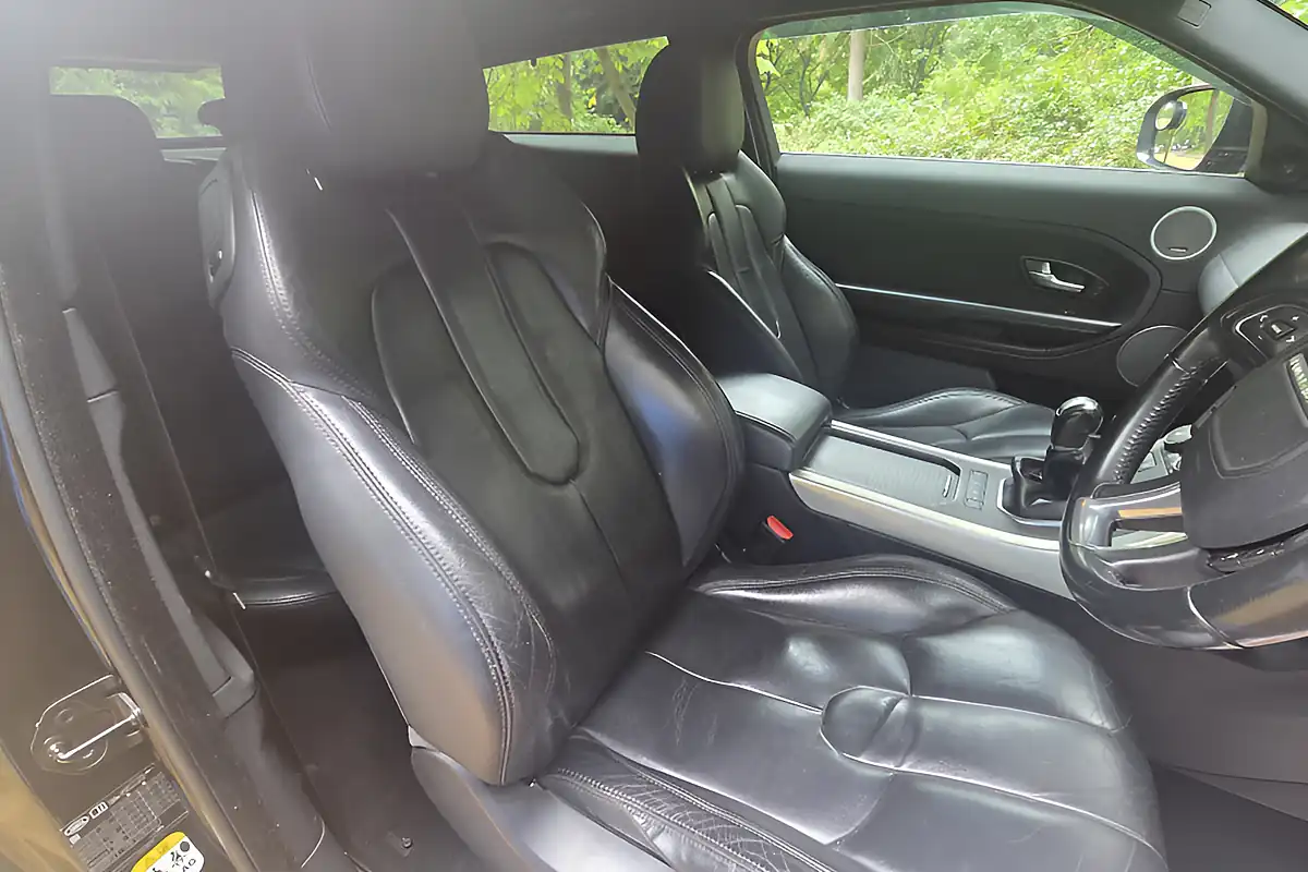 Used 2013 Land Rover Range Rover Evoque Pure Tech Black - Interior and Exterior details 13