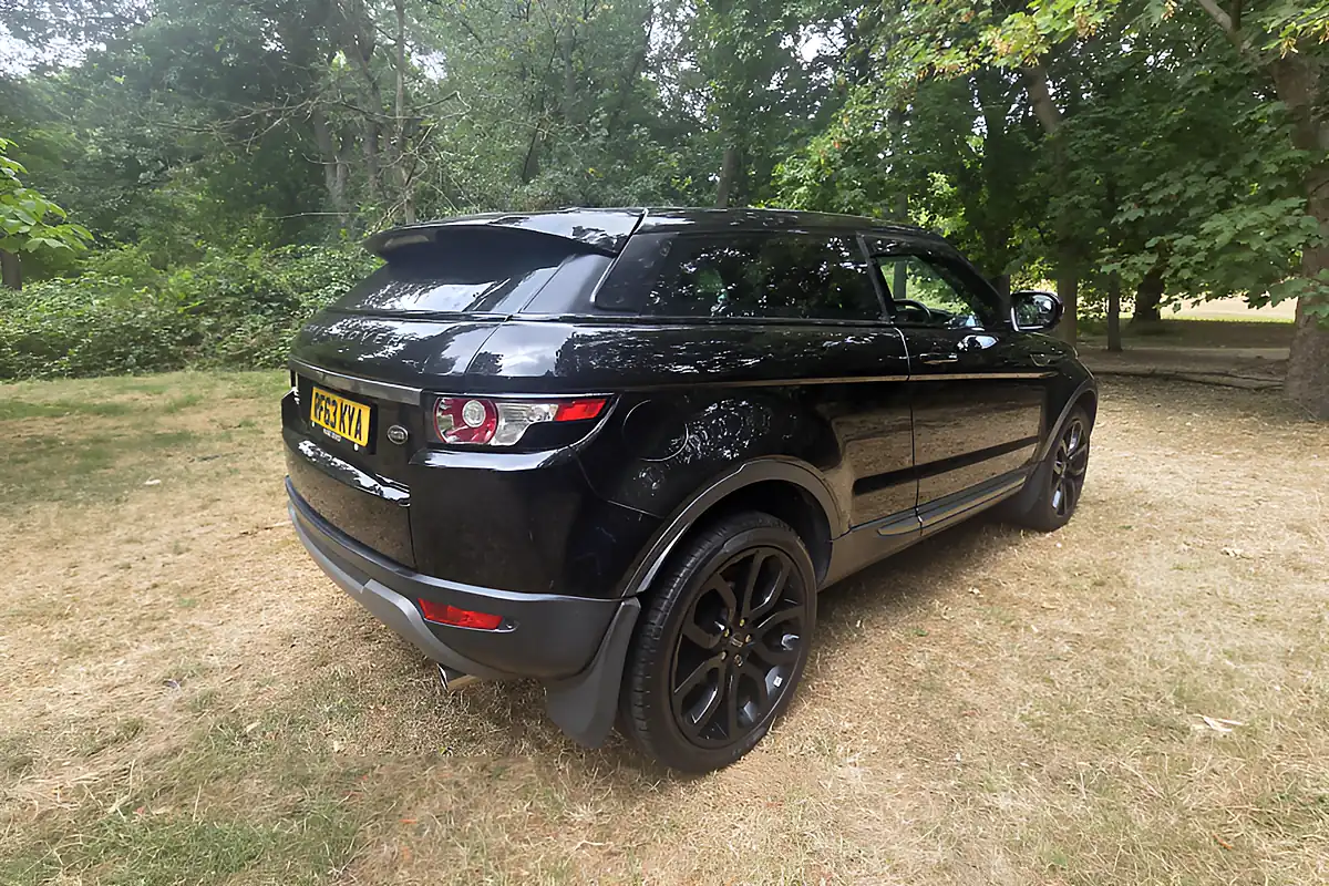 Used 2013 Land Rover Range Rover Evoque Pure Tech Black - Interior and Exterior details 8