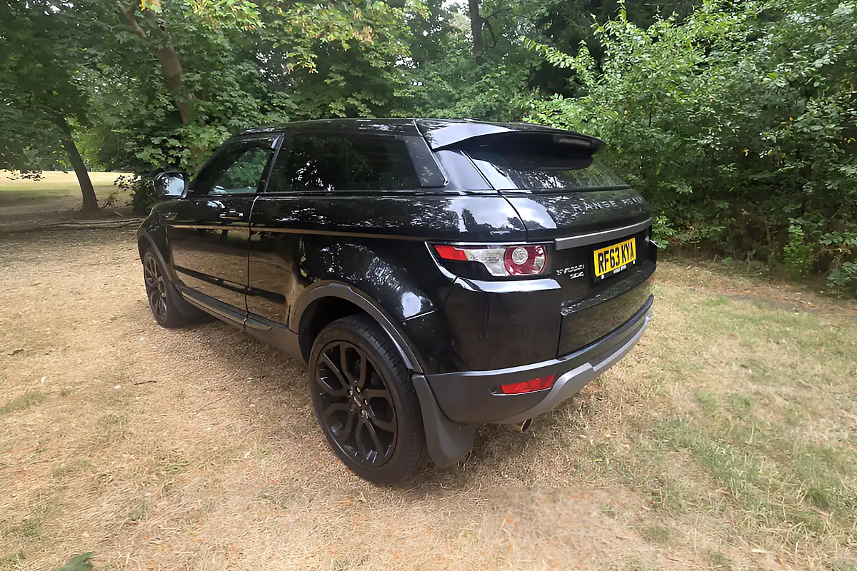 Used 2013 Land Rover Range Rover Evoque Pure Tech Black - Interior and Exterior details 9