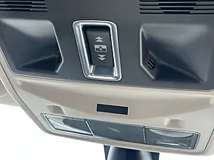 Used 2013 Land Rover Range Rover Evoque Pure Tech Fuji White - Interior and Exterior details 10