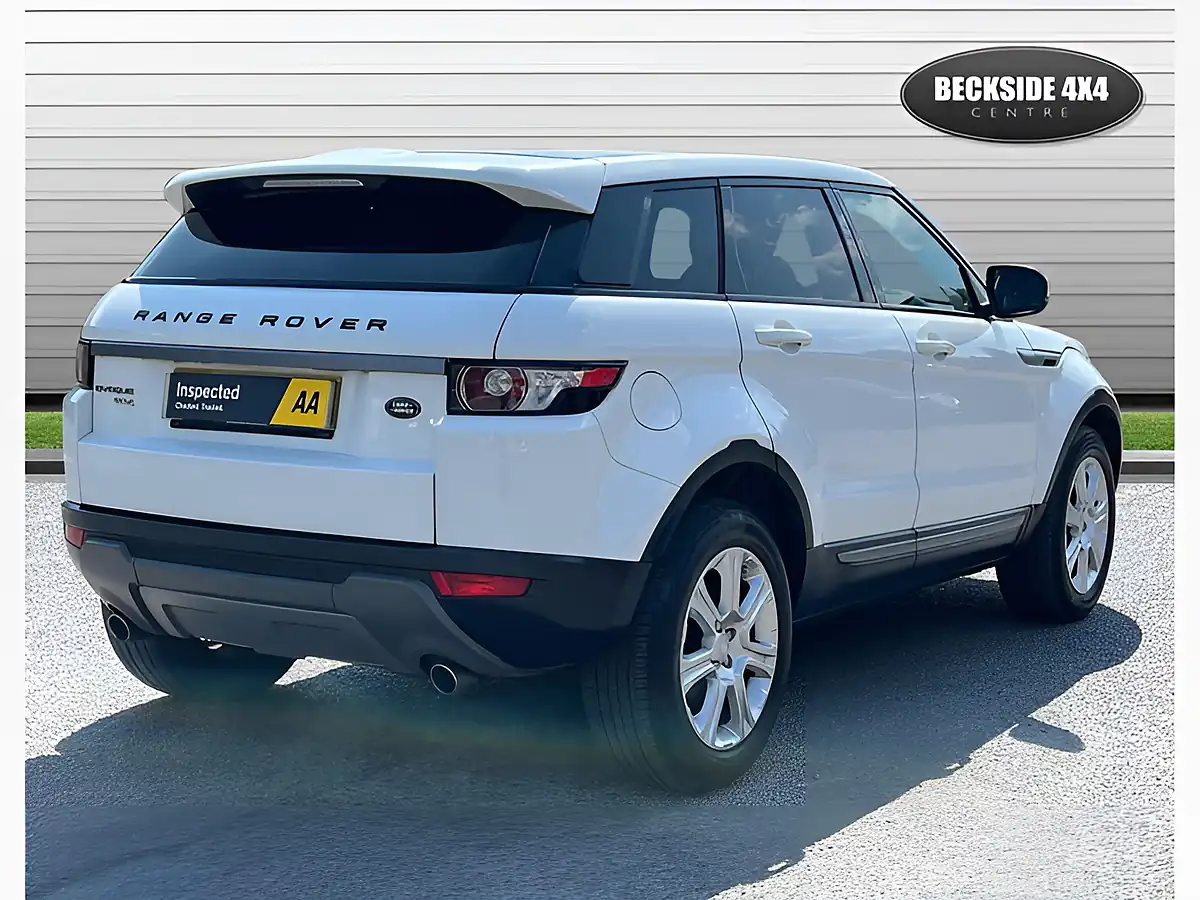Used 2013 Land Rover Range Rover Evoque Pure Tech Fuji White - Interior and Exterior details 4