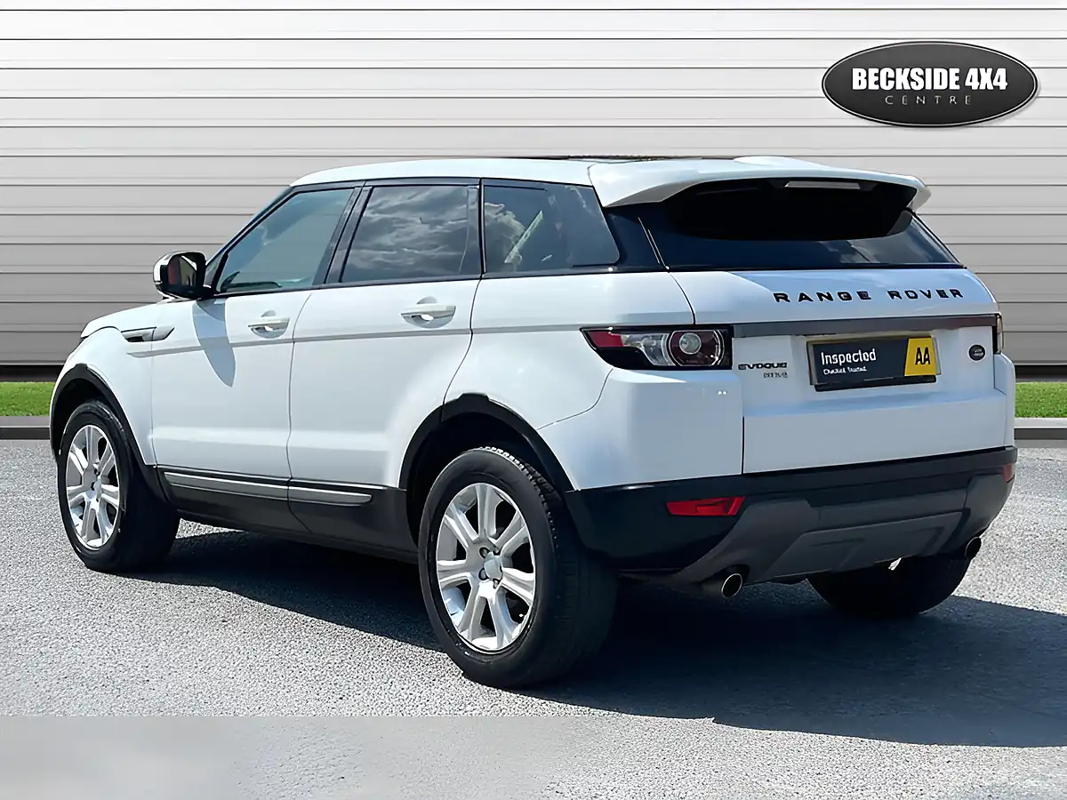 Used 2013 Land Rover Range Rover Evoque Pure Tech Fuji White - Interior and Exterior details 7